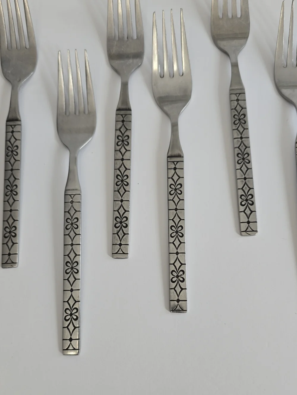 Vintage MCM Oneida Northland Stainless Set Of 7 Impulse Dinner Forks 7.5